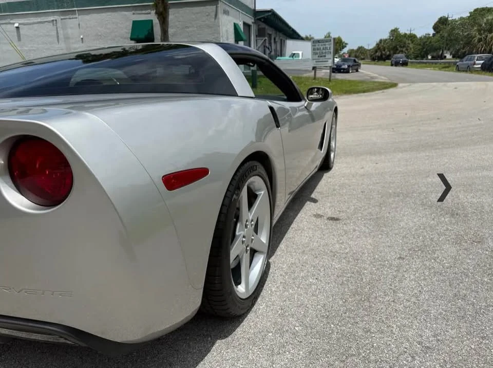 2005 Chevrolet Corvette C6 - Image 10 of 16