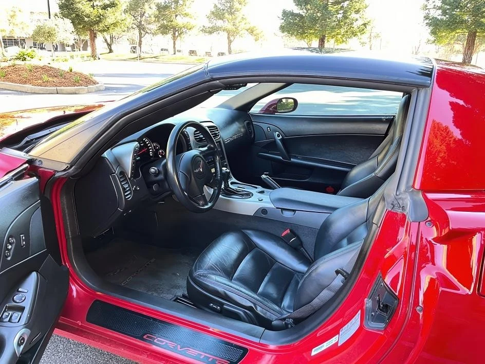 2005 Chevrolet Corvette C6 - Image 13 of 19