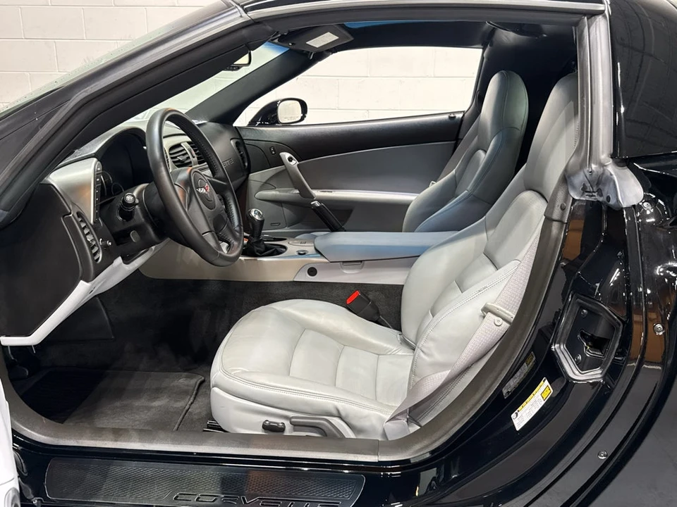 2005 Chevrolet Corvette C6 - Image 10 of 28