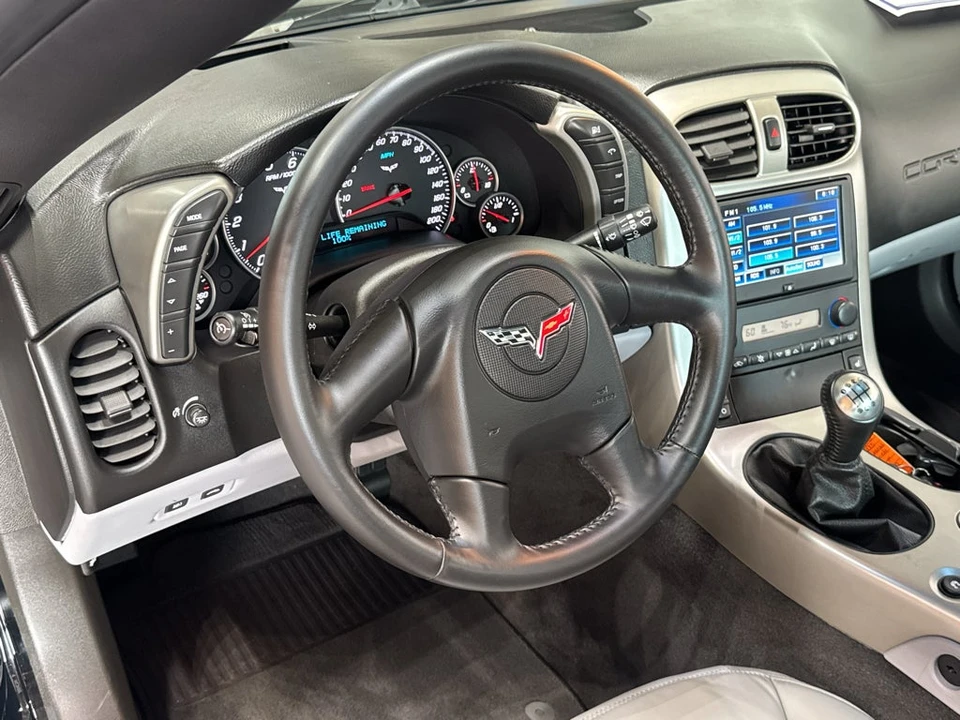 2005 Chevrolet Corvette C6 - Image 12 of 28