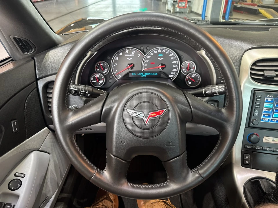2005 Chevrolet Corvette C6 - Image 14 of 28