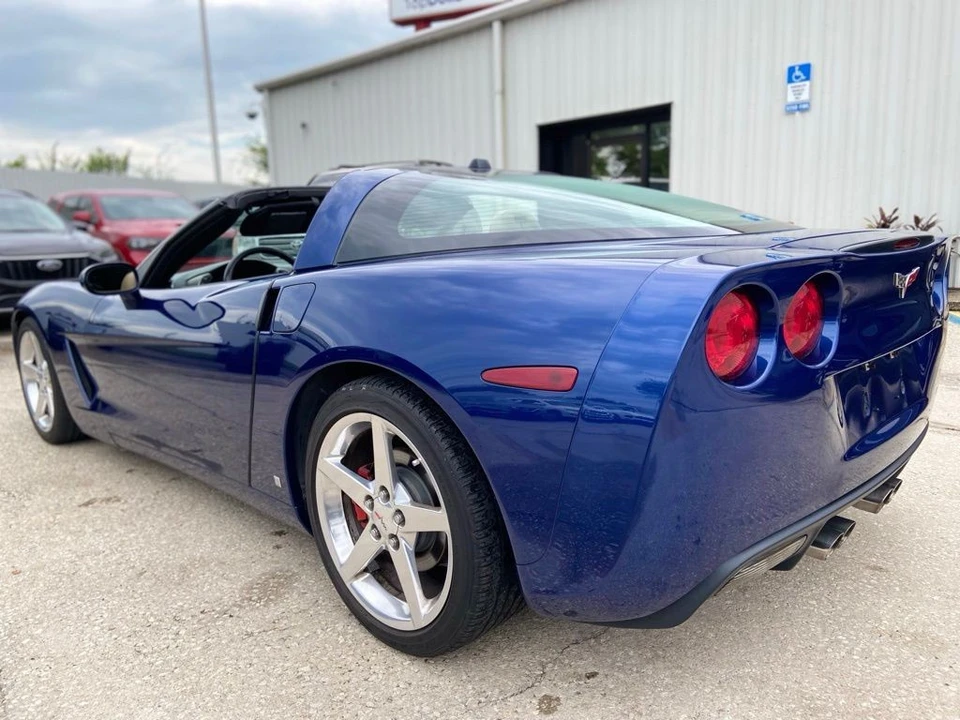 2005 Chevrolet Corvette C6 - Image 15 of 31