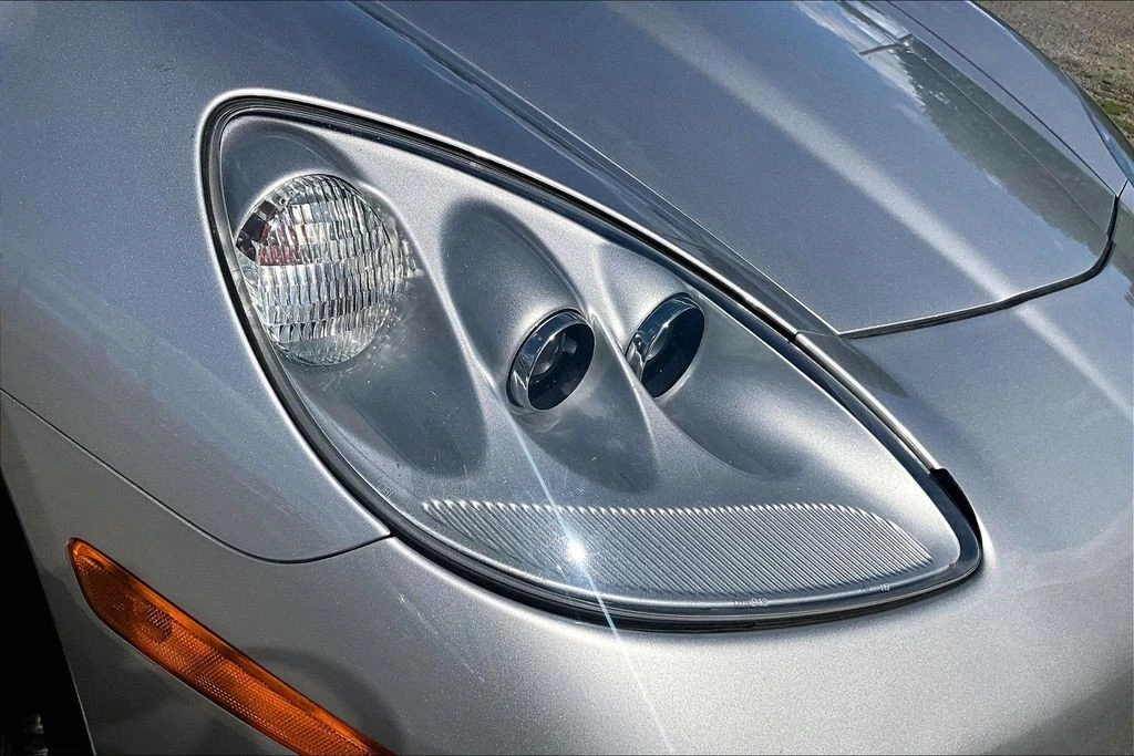 2005 Chevrolet Corvette C6 - Image 25 of 31