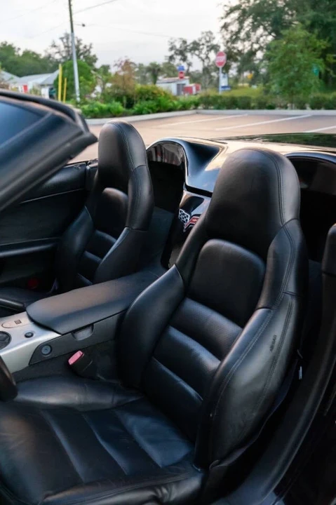 2005 Chevrolet Corvette C6 - Image 13 of 16