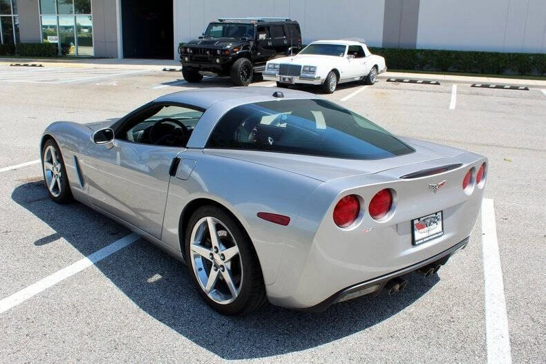 2005 Chevrolet - Image 21 of 31