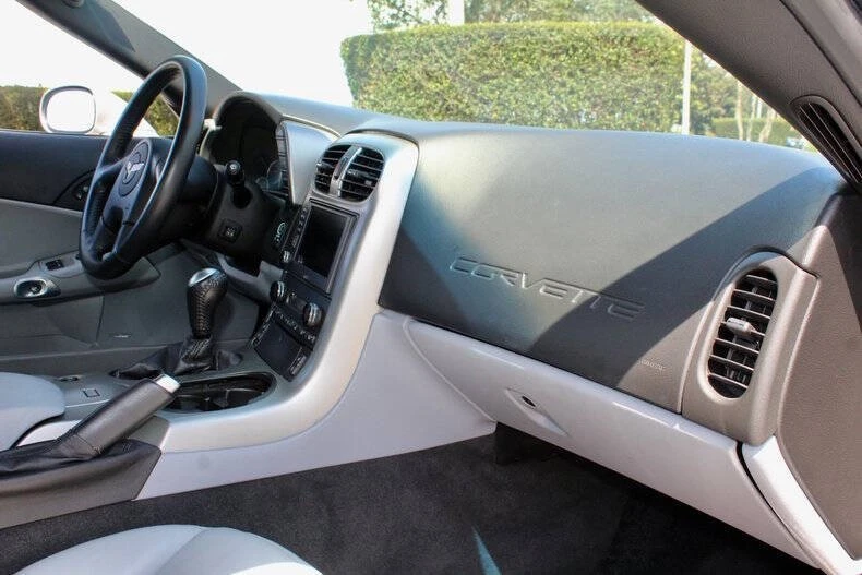 2005 Chevrolet - Image 24 of 31