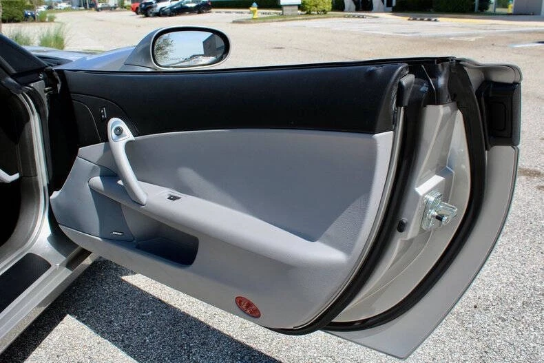 2005 Chevrolet - Image 22 of 31