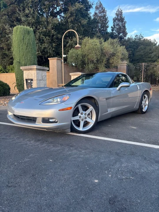 2005 Chevrolet Corvette C6 - Image 2 of 20