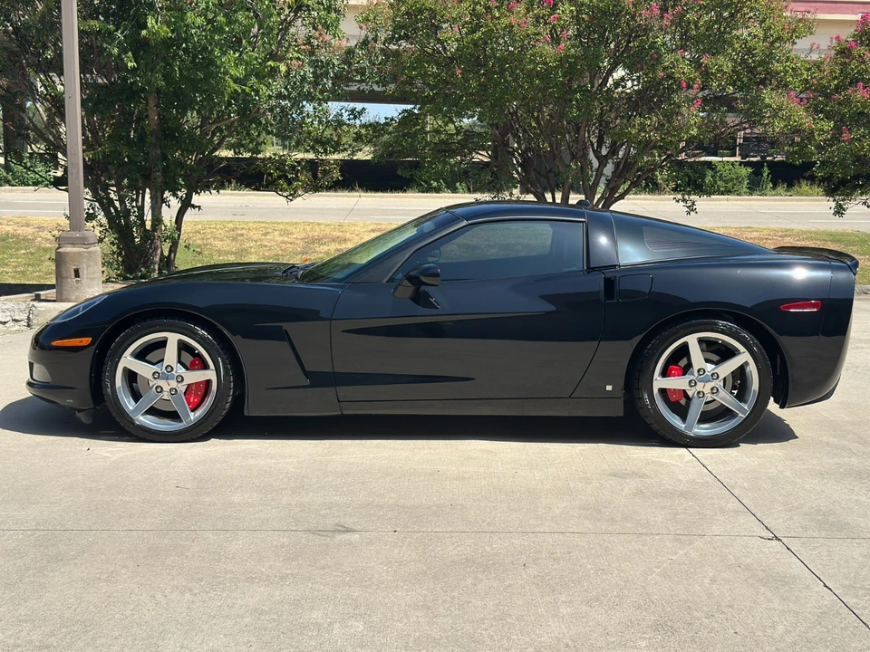 2005 Chevrolet Corvette C6 - Image 6 of 31