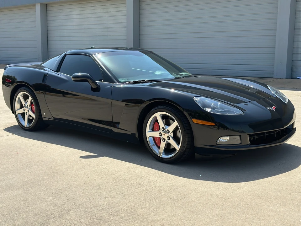 2005 Chevrolet Corvette C6 - Image 2 of 31