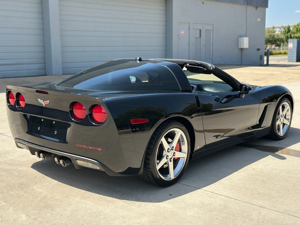 2005 Chevrolet Corvette C6 - Image 24 of 31
