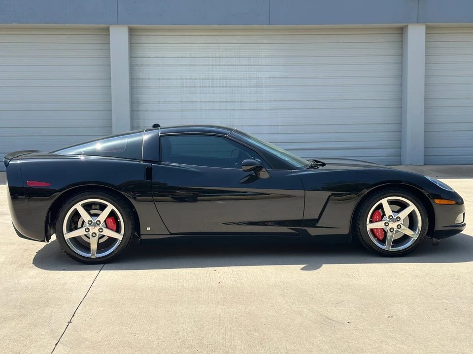 2005 Chevrolet Corvette C6 - Image 3 of 31