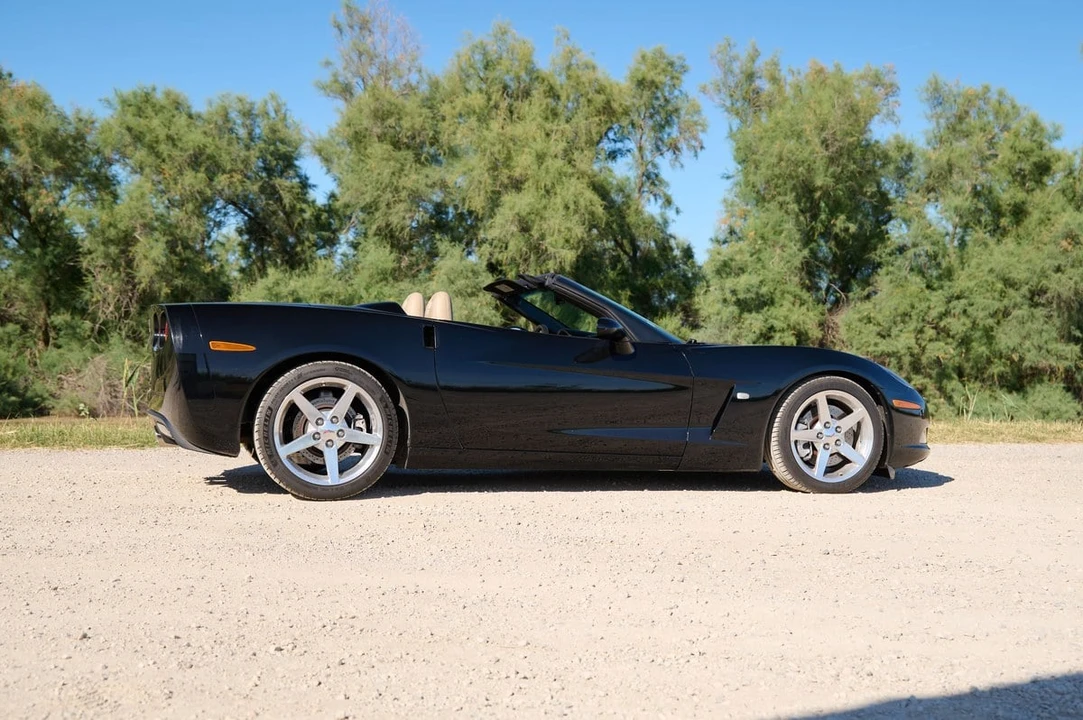 2005 Chevrolet Corvette C6 - Image 6 of 31
