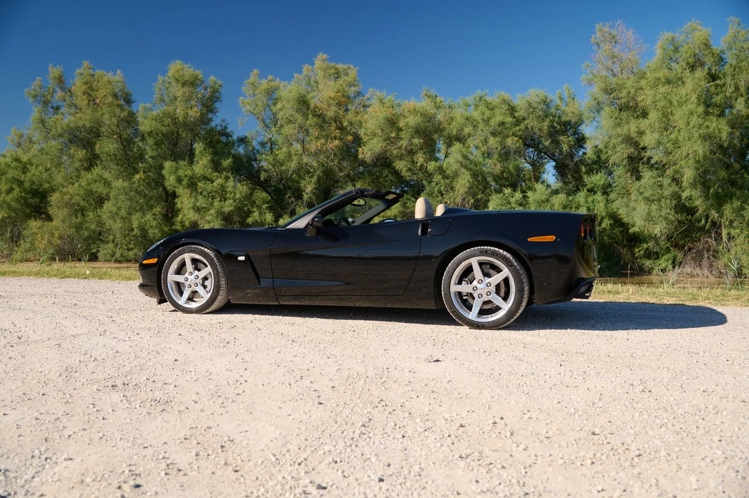 2005 Chevrolet Corvette C6 - Image 13 of 31