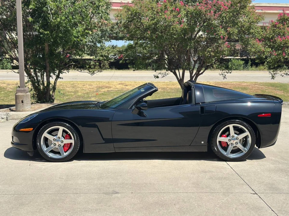 2005 Chevrolet Corvette C6 - Image 14 of 24