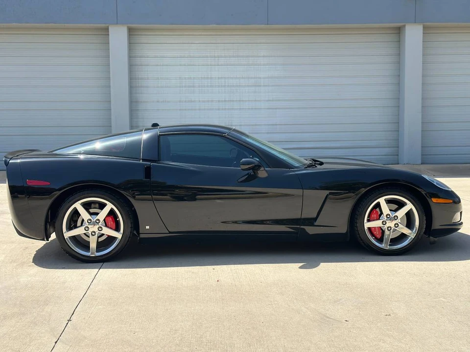 2005 Chevrolet Corvette C6 - Image 3 of 24