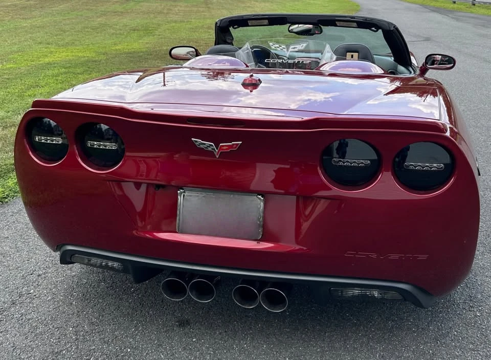 2005 Chevrolet Corvette C6 - Image 2 of 8