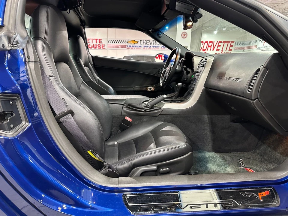 2005 Chevrolet Corvette C6 - Image 11 of 21