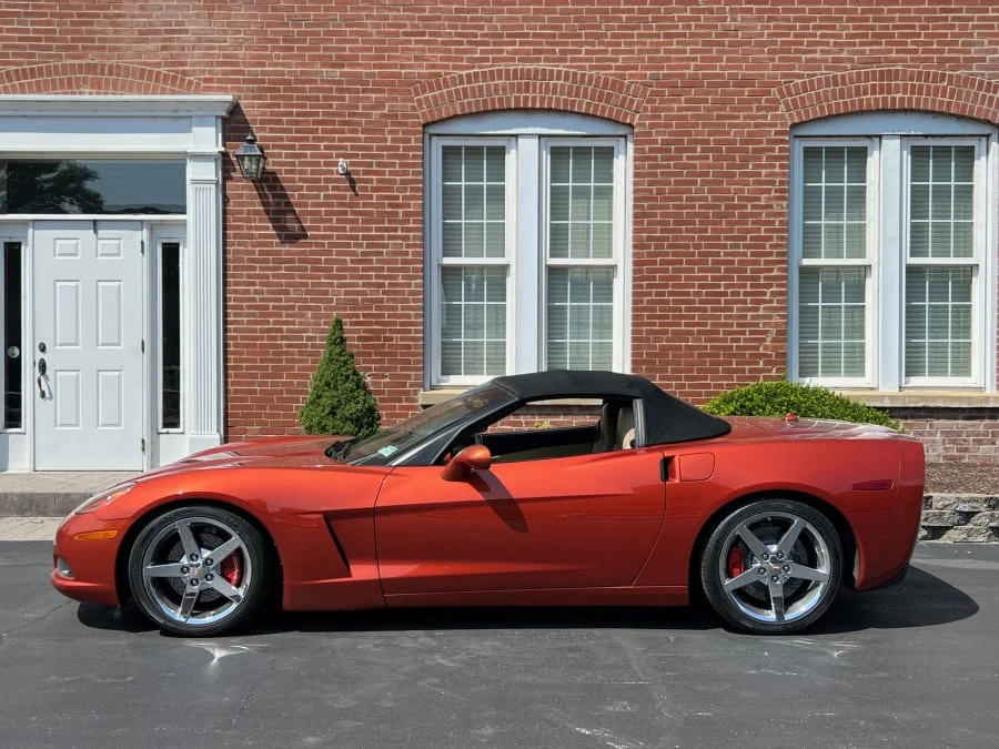 2005 Chevrolet Corvette C6 - Image 2 of 10