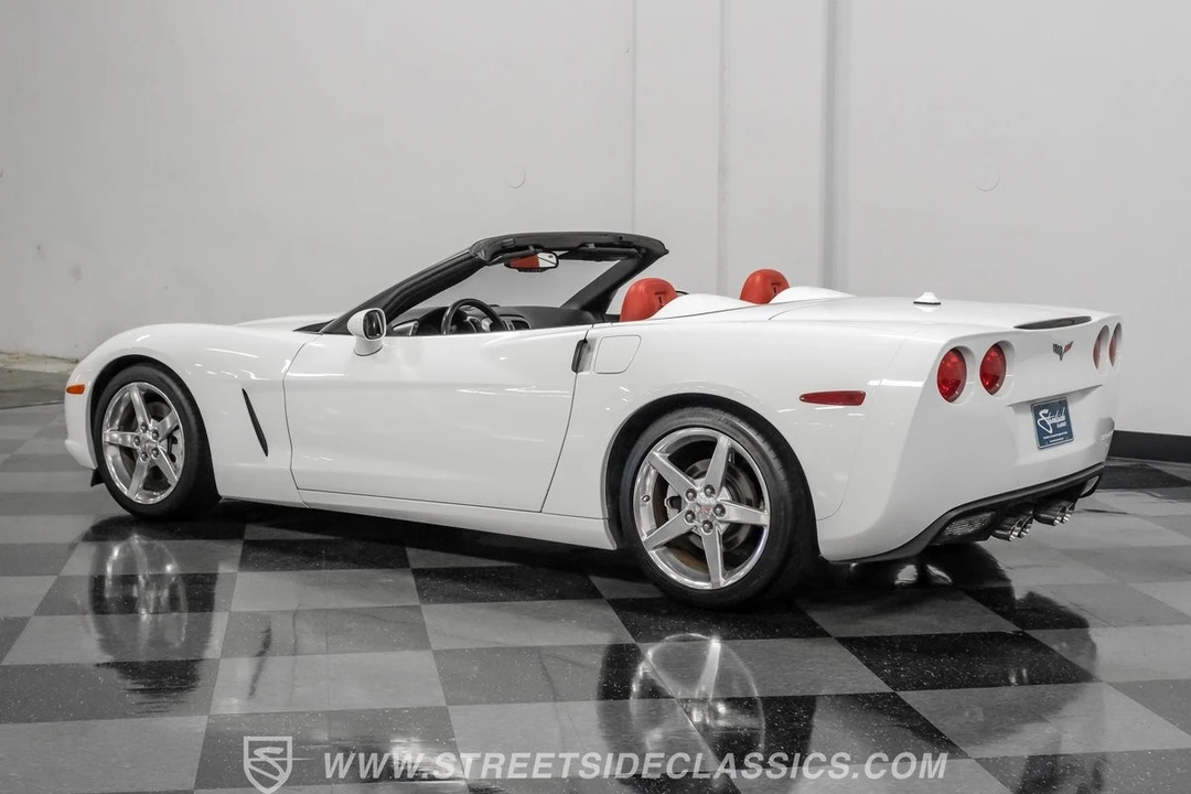 2005 Chevrolet Corvette C6 - Image 8 of 12