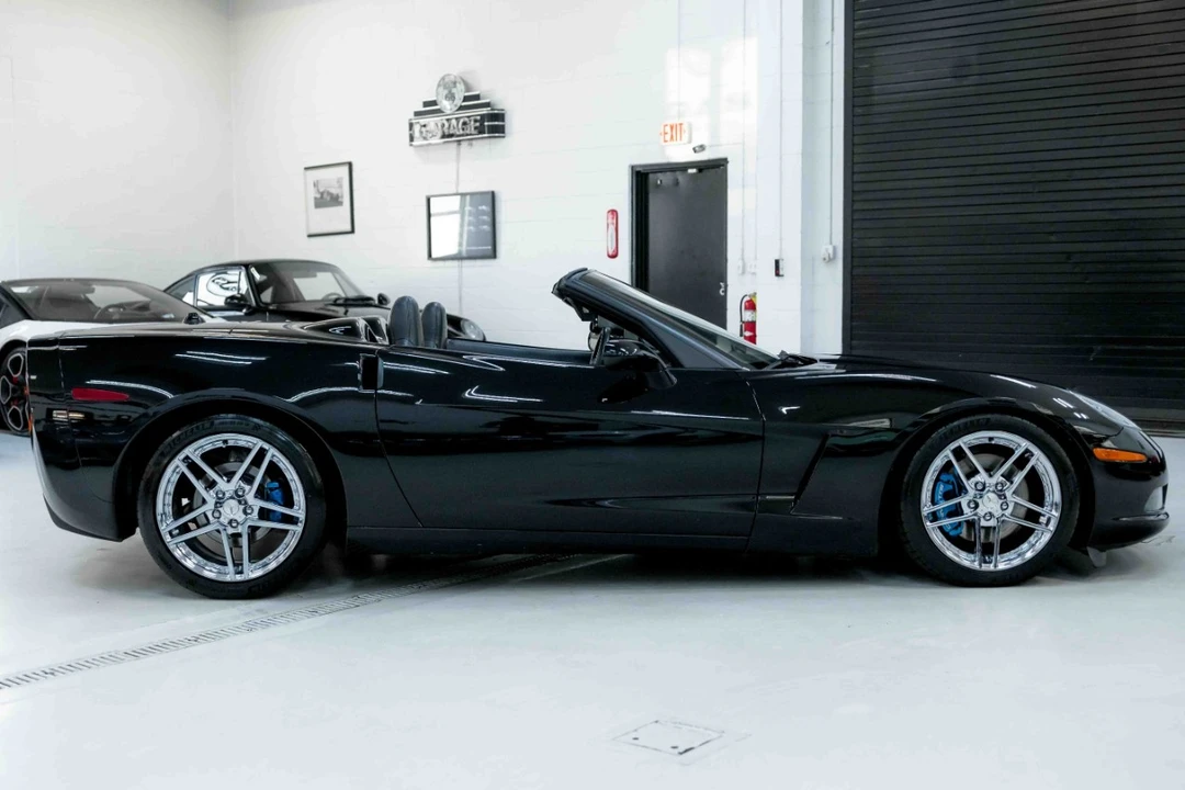 2005 Chevrolet Corvette C6 - Image 6 of 12