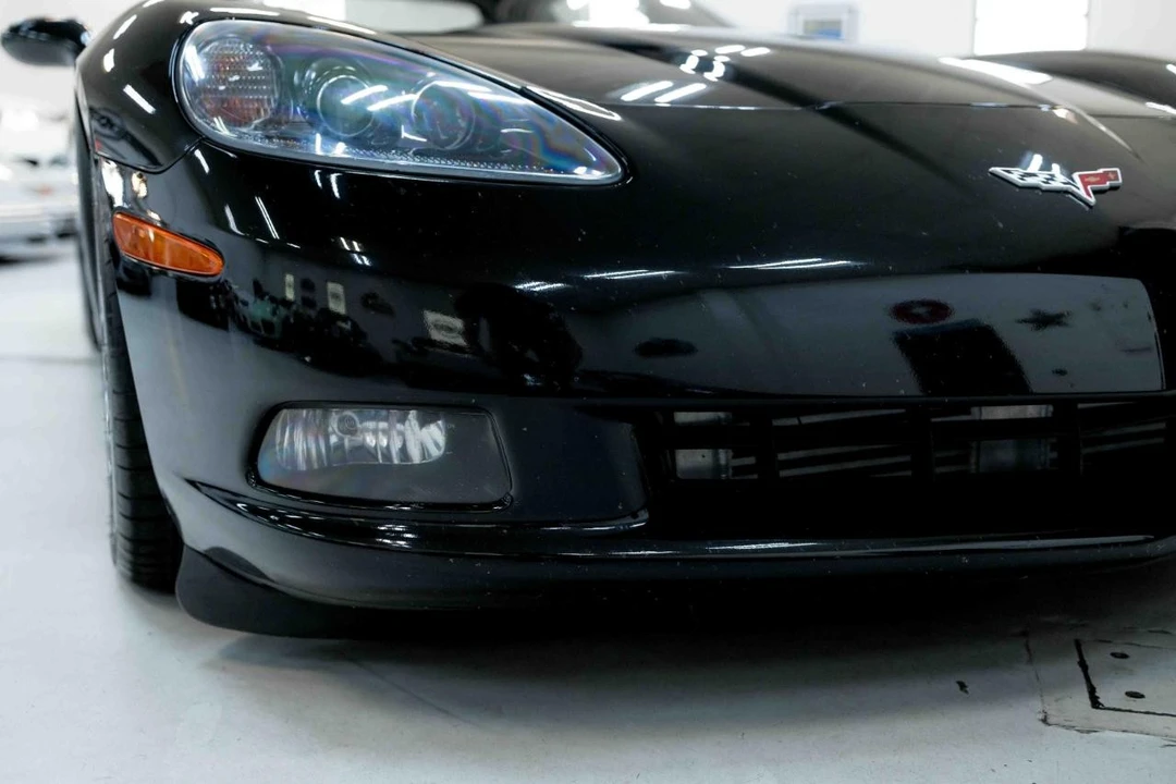 2005 Chevrolet Corvette C6 - Image 16 of 21