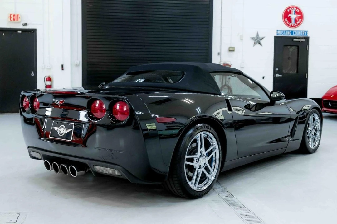 2005 Chevrolet Corvette C6 - Image 14 of 21