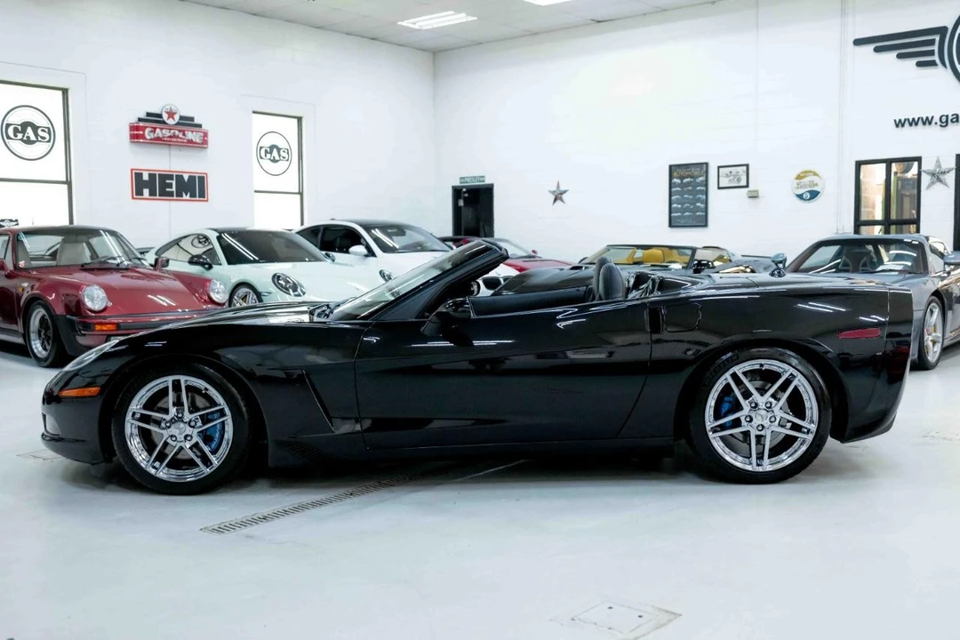 2005 Chevrolet Corvette C6 - Image 10 of 21