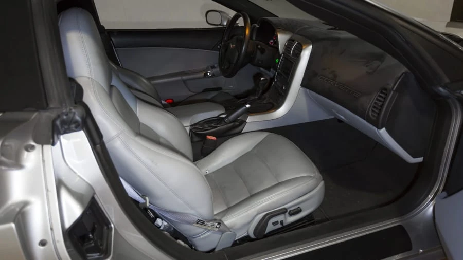 2005 Chevrolet Corvette C6 - Image 5 of 12