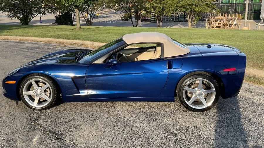 2005 Chevrolet Corvette C6 - Image 12 of 13