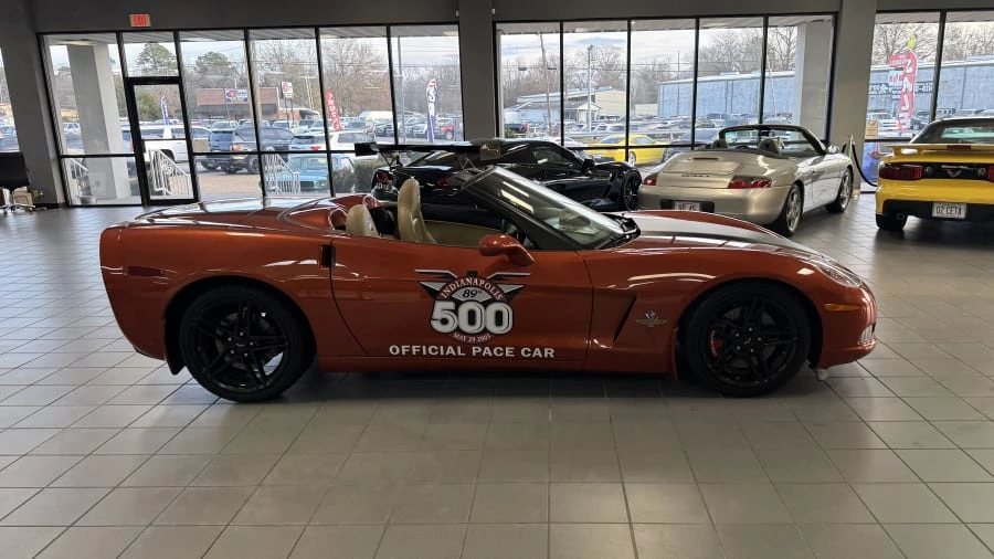 2005 Chevrolet Corvette C6 - Image 2 of 13