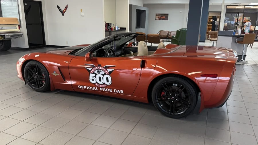 2005 Chevrolet Corvette C6 - Image 8 of 13