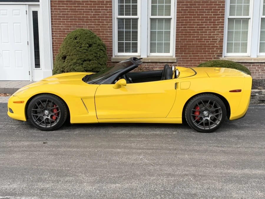 2005 Chevrolet Corvette C6 - Image 2 of 11