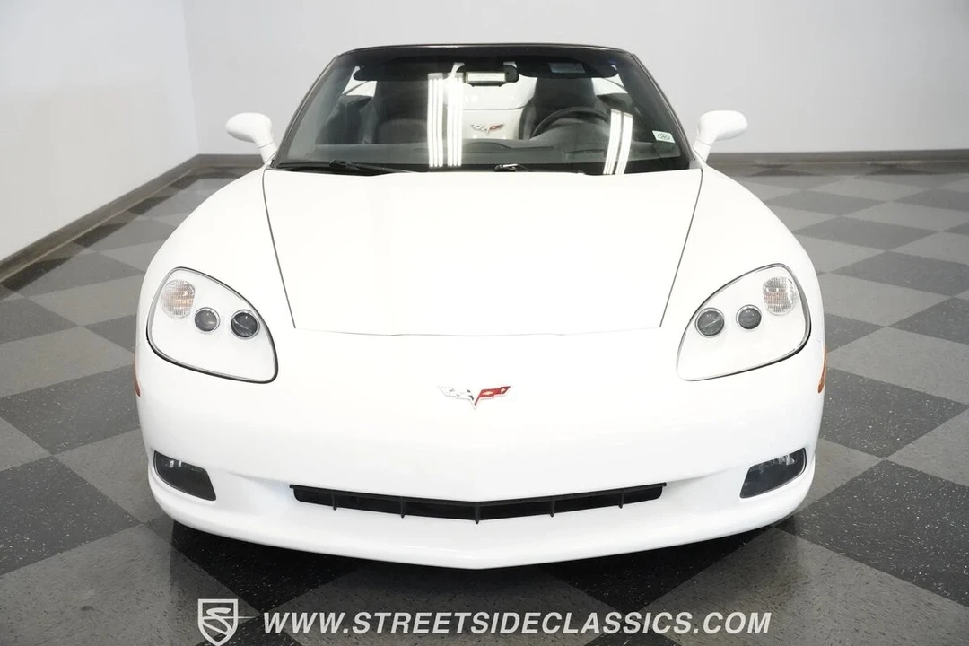2005 Chevrolet Corvette C6 - Image 19 of 21