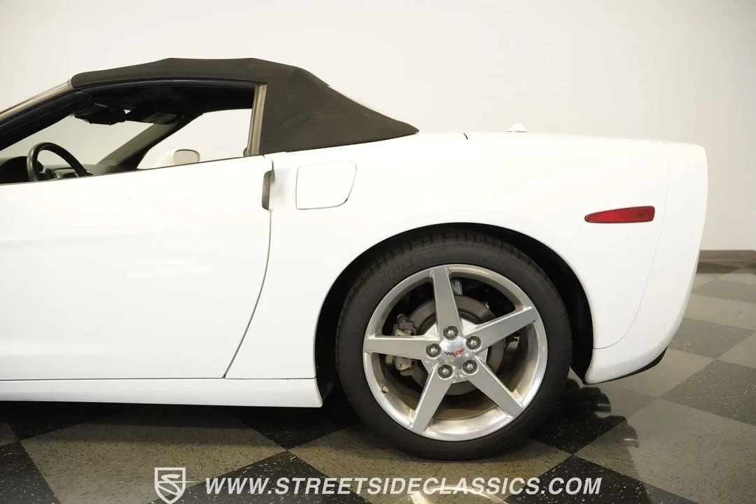 2005 Chevrolet Corvette C6 - Image 15 of 21