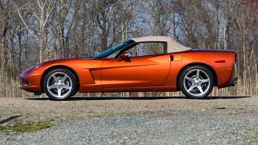 2005 Chevrolet Corvette C6 - Image 2 of 12