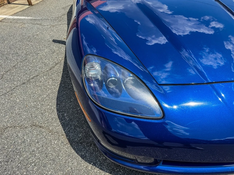 2005 Chevrolet Corvette C6 - Image 15 of 30