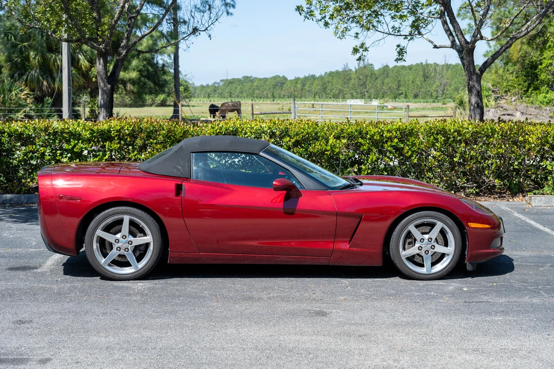 2005 Chevrolet Corvette C6 - Image 13 of 31