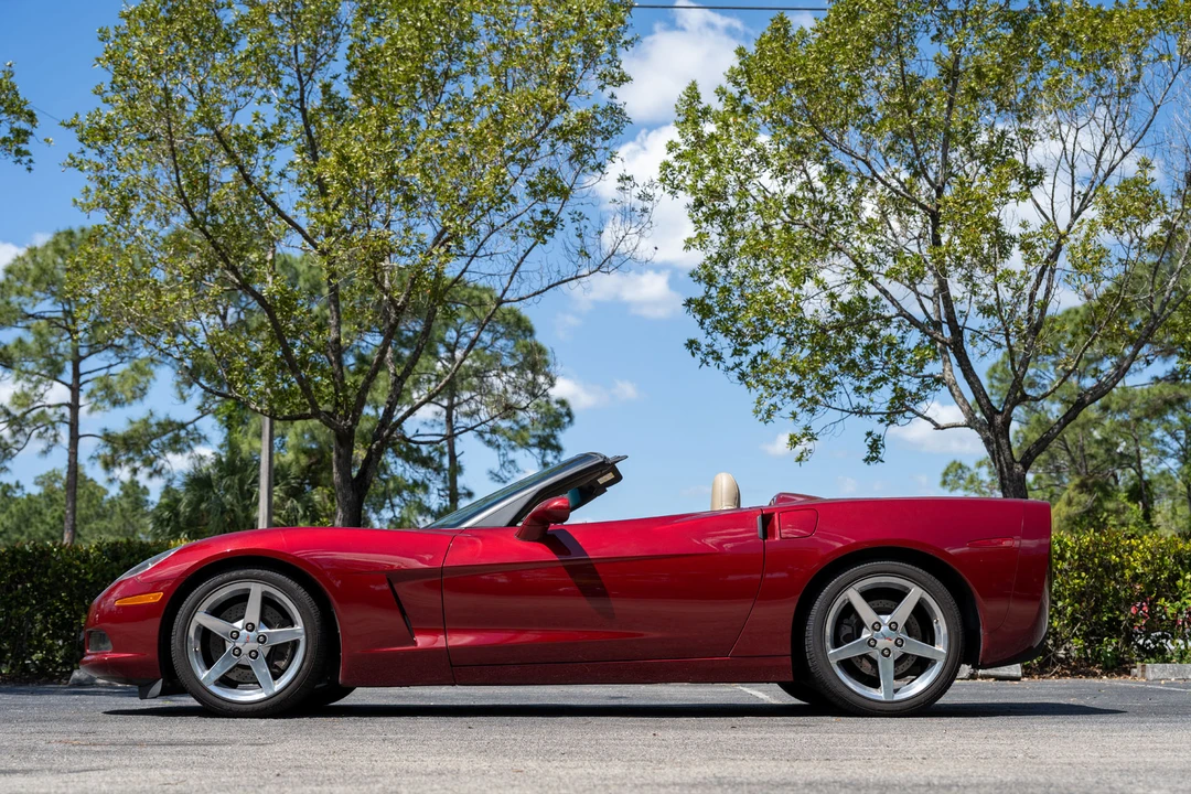 2005 Chevrolet Corvette C6 - Image 21 of 31