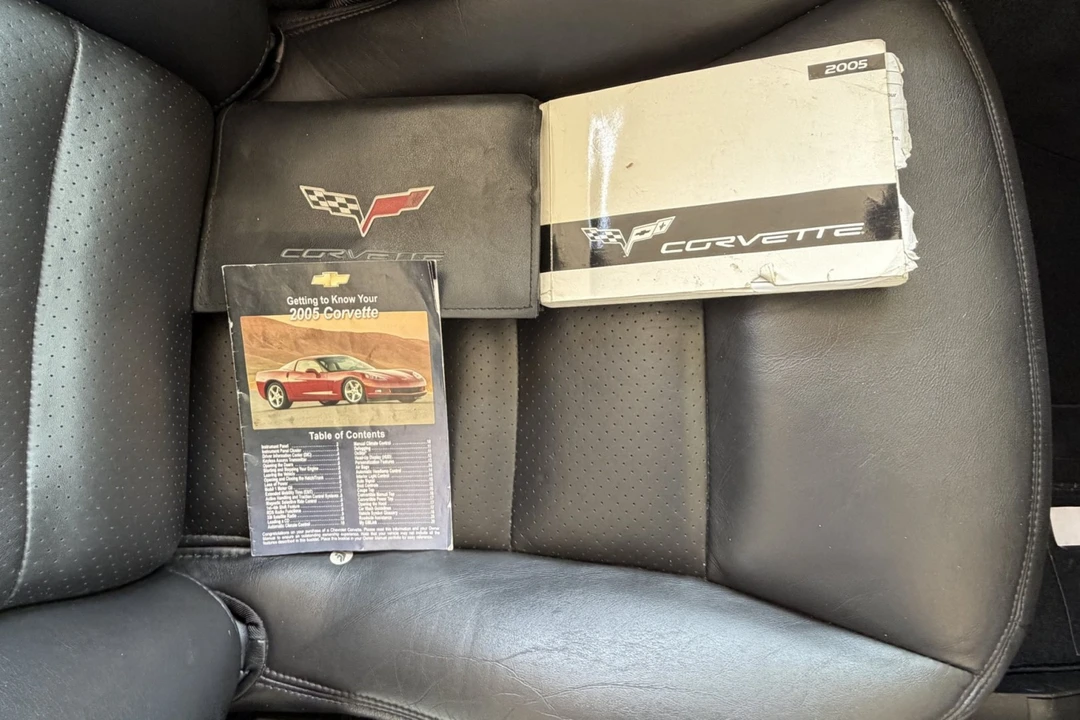 2005 Chevrolet Corvette C6 - Image 14 of 22