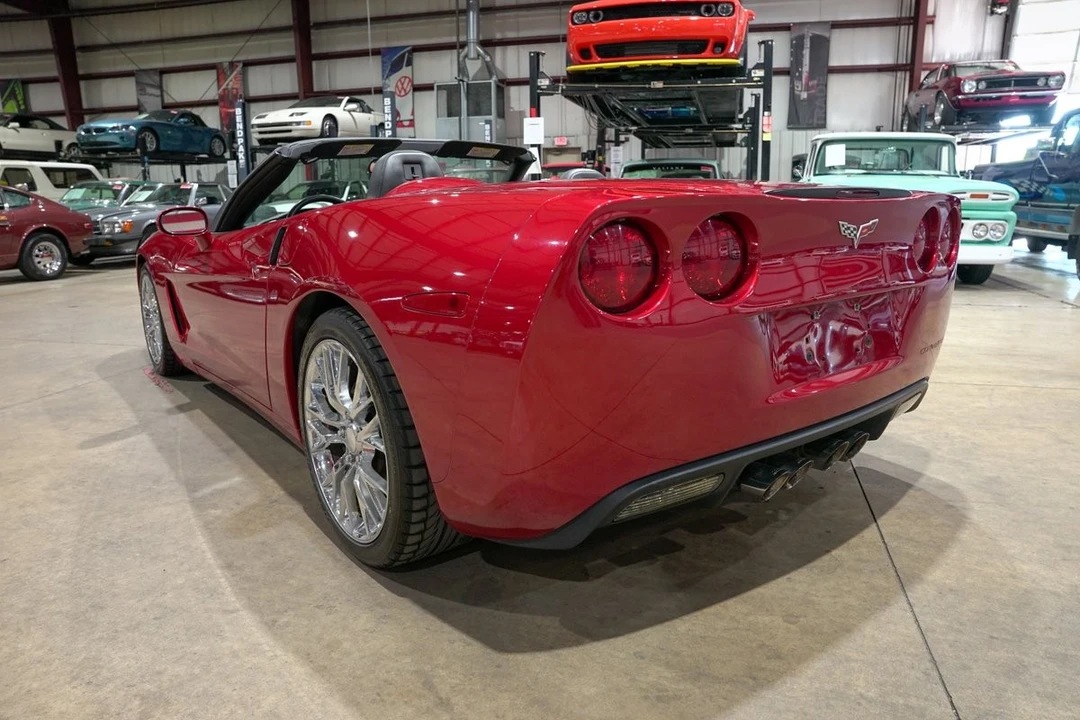 2005 Chevrolet - Image 6 of 31