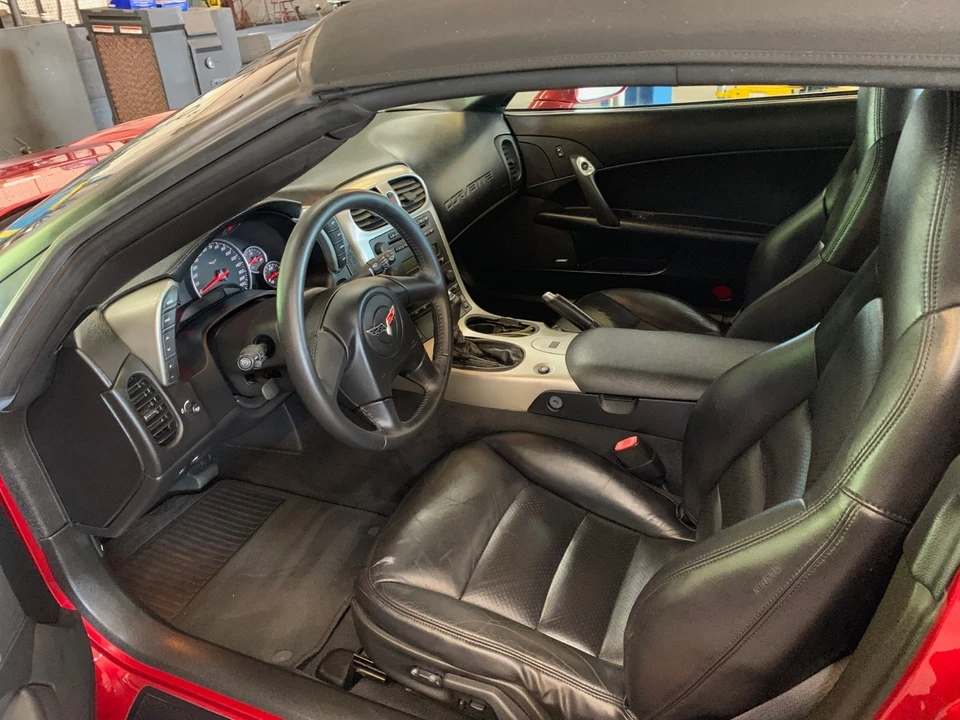 2005 Chevrolet Corvette C6 - Image 2 of 4