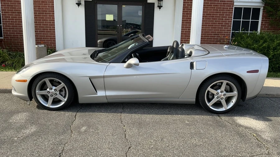 2005 Chevrolet Corvette C6 - Image 2 of 12