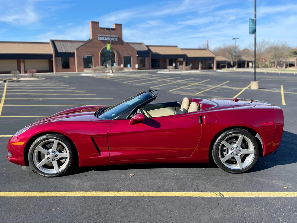 2005 Chevrolet Corvette C6 - Image 9 of 31