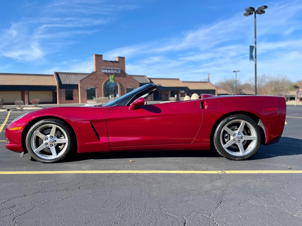 2005 Chevrolet Corvette C6 - Image 10 of 31