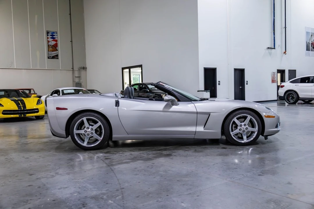 2005 Chevrolet Corvette C6 - Image 6 of 31