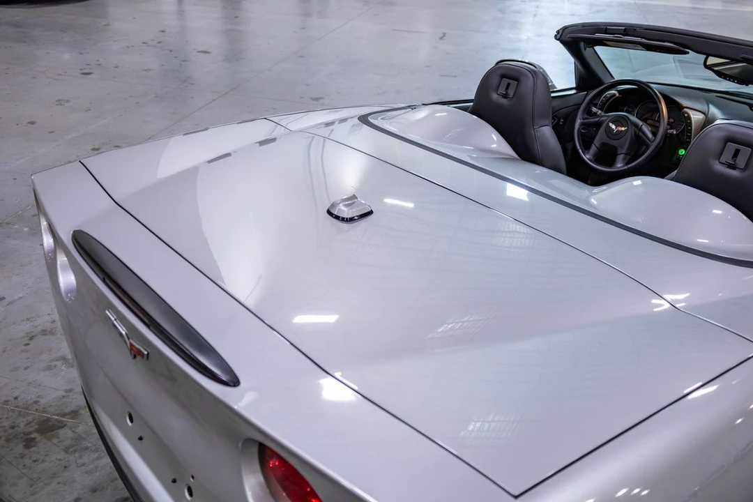2005 Chevrolet Corvette C6 - Image 17 of 31