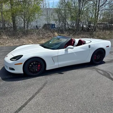 2005 Chevrolet Corvette Convertible 2D