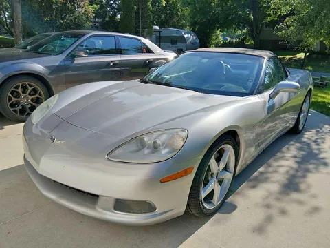2005 Chevrolet Corvette Convertible 2D