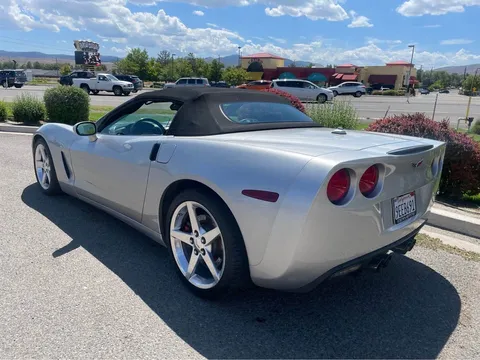 2005 Chevrolet Corvette C6 - Image 2 of 10